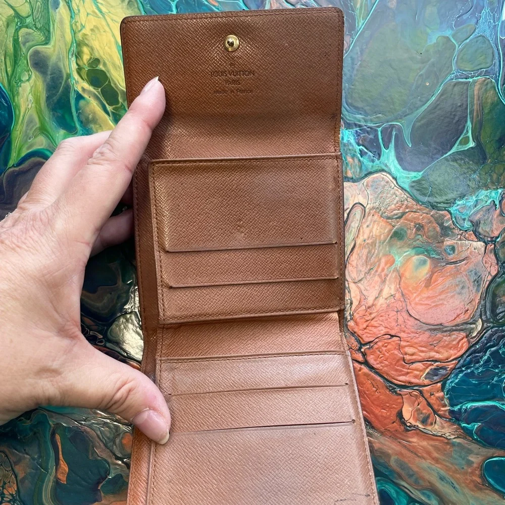 🤎LOUIS VUITTON🤎MONOGRAM🤎TRI-FOLD ELISE WALLET🤎 - Picture 5 of 10